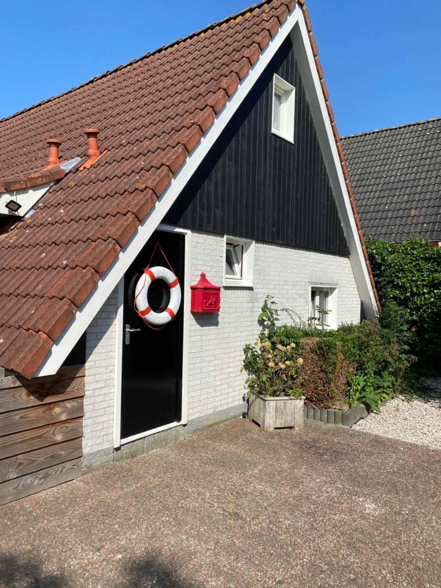De Lauwersmeer Vogel mit eingezäuntem Garten Anjum Buitenkant foto